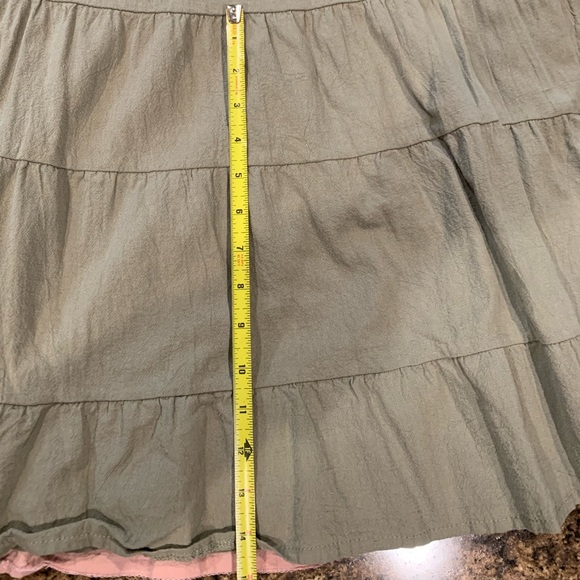 *2 for $10 item* Set of two tank tops - Picture 10 of 10